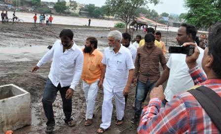 dhule flood