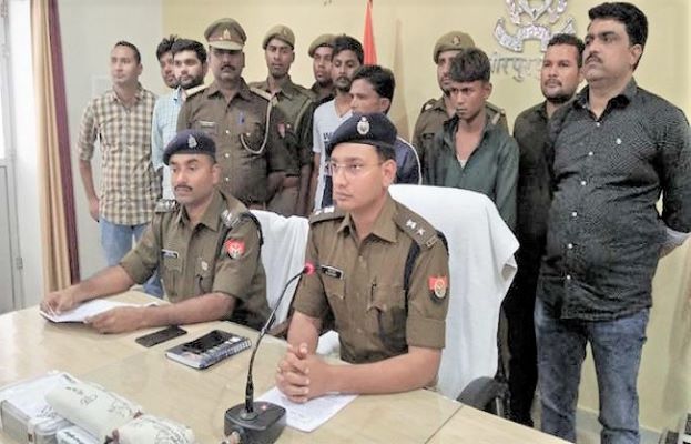 हमीरपुर में 1 करोड़ मूल्य के गांजा के साथ तीन तस्कर गिरफ्तार