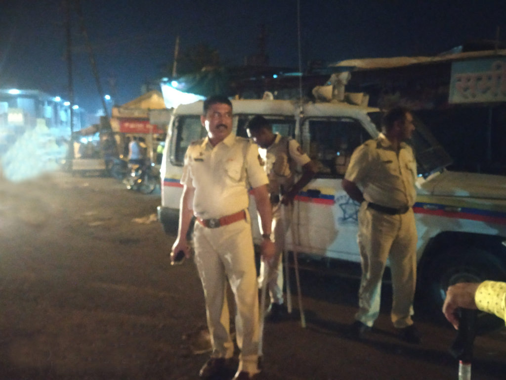 धुलिया : पालकी विवाद में आपस में टकराए अंपलकर-खोपड़े गुट