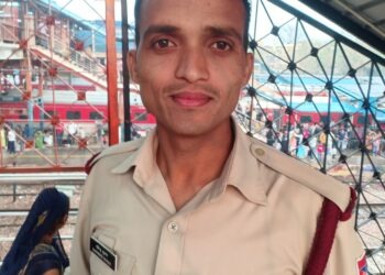 रविन्द्र की जांबाजी से बच गई दो जिंदगी