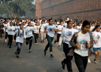 जीवन में नकारात्मकता के बजाए सकारात्मक राह अपनाएं और देश के लिए अपना समय लगाएं – पर्वतारोही अनीता कुंडु