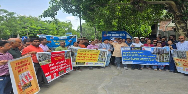 गुरुग्राम में Ocean Seven Private Ltd पर बड़ी कार्रवाई, फ्लैट खरीदारों का फूटा गुस्सा
