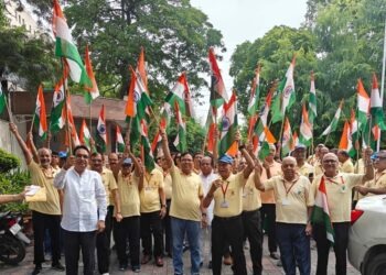 सीनियर्स हब द्वारका संगठन ने लगातार चौथे वर्ष निकाली तिरंगा रैली